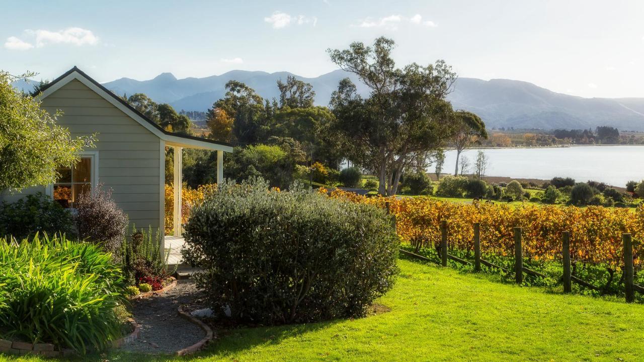 Kina Beach Cottages Tasman Экстерьер фото